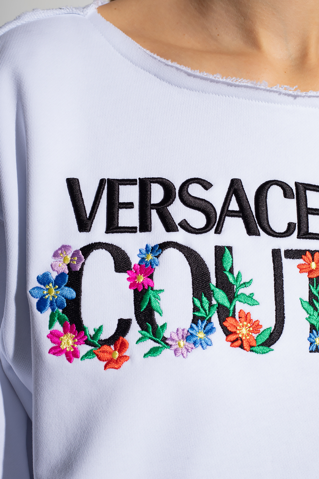 Versace jeans tiger sales logo t shirt